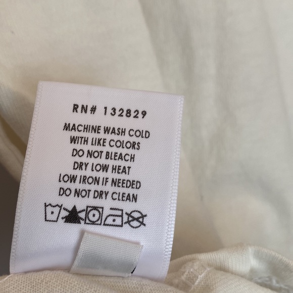 (A2) REVOLVE SIXTHREESEVEN Graphic Tee in Peace Vintage White Size Medium, NWOT - Picture 11 of 12